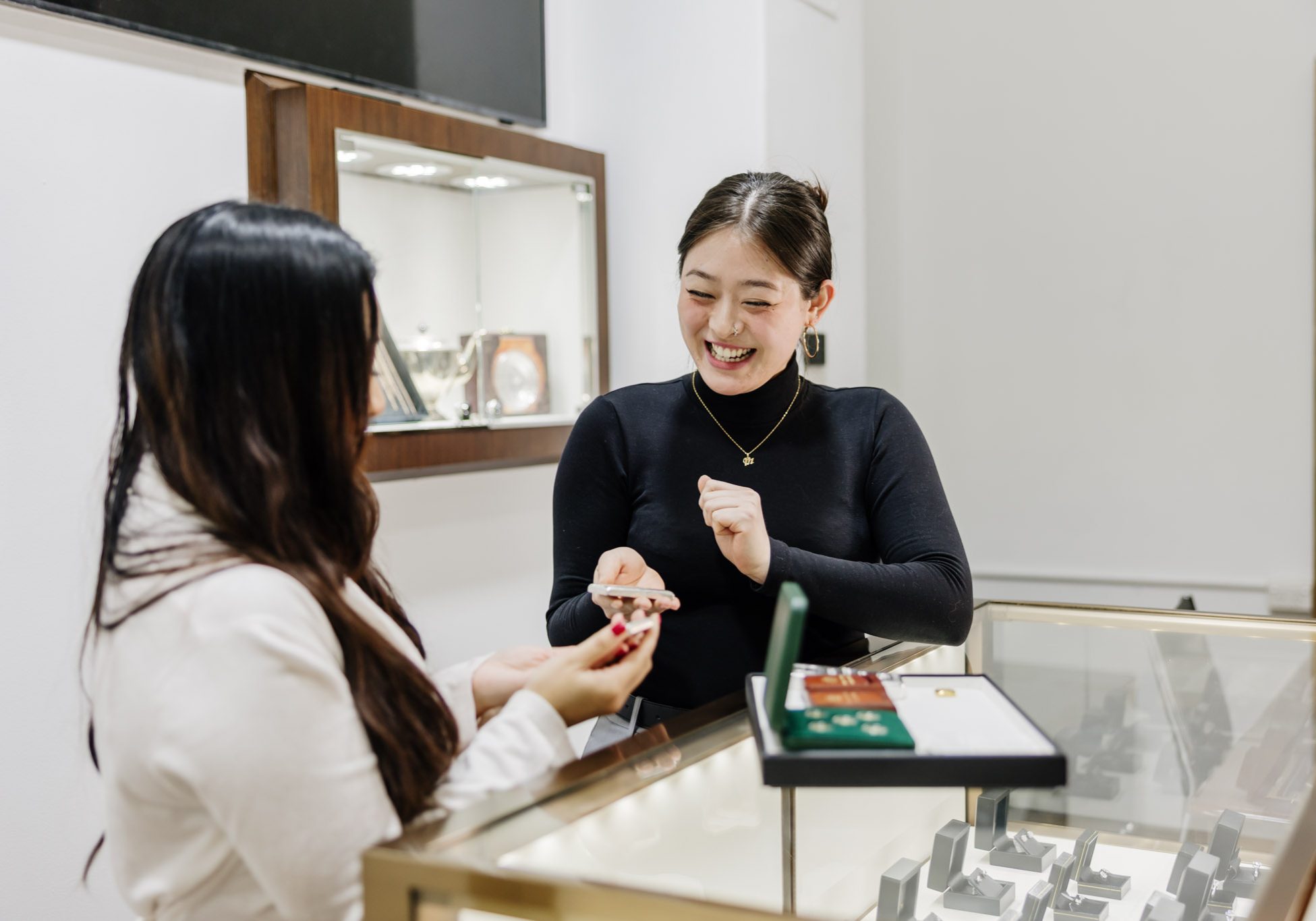 GoldExchange-2048px-008