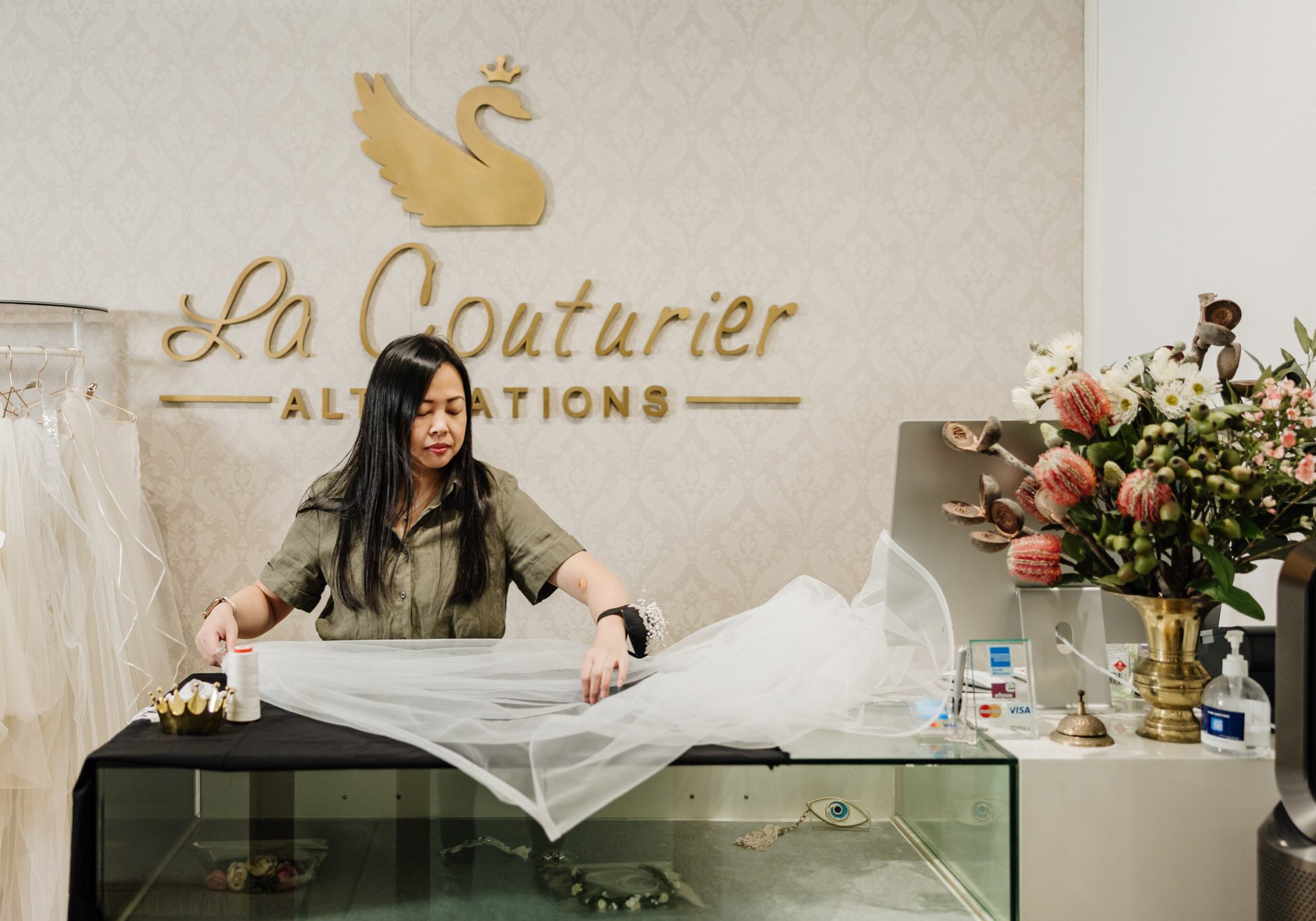 LaCouturierAlterations-2048px-001